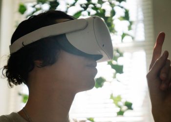 Virtual Romance: Couples Who Found Love in VR