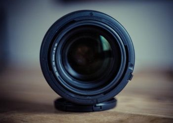 Exploring the Intricacies of Modern Art Trends